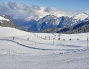 les-portes-du-soleil-skiing-13